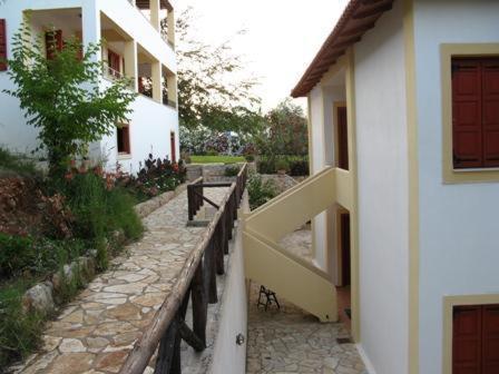 Epidaurus Hotel Heleni Apartments מראה חיצוני תמונה
