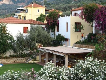 Epidaurus Hotel Heleni Apartments מראה חיצוני תמונה